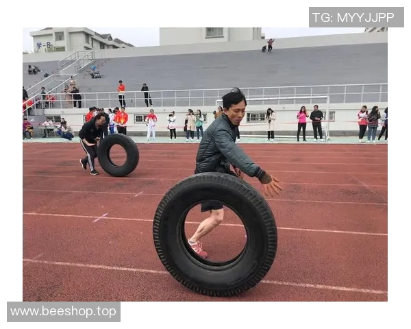 杭州羽毛球队挑战赛特别报道：奋勇拼搏铸就辉煌成就的历程回顾